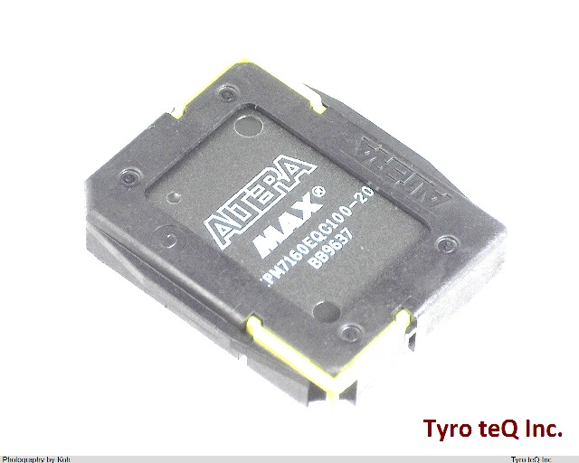 EPM7160EQC100-20