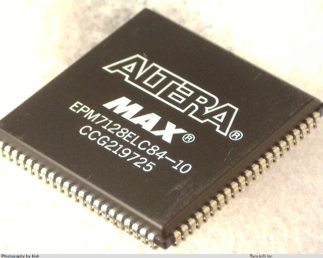 EPM7128ELC84-10