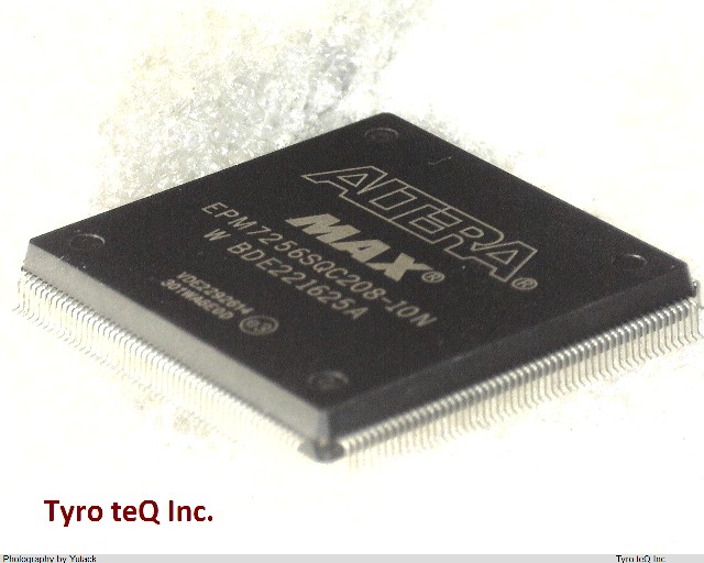 EPM7256SQC208-10N