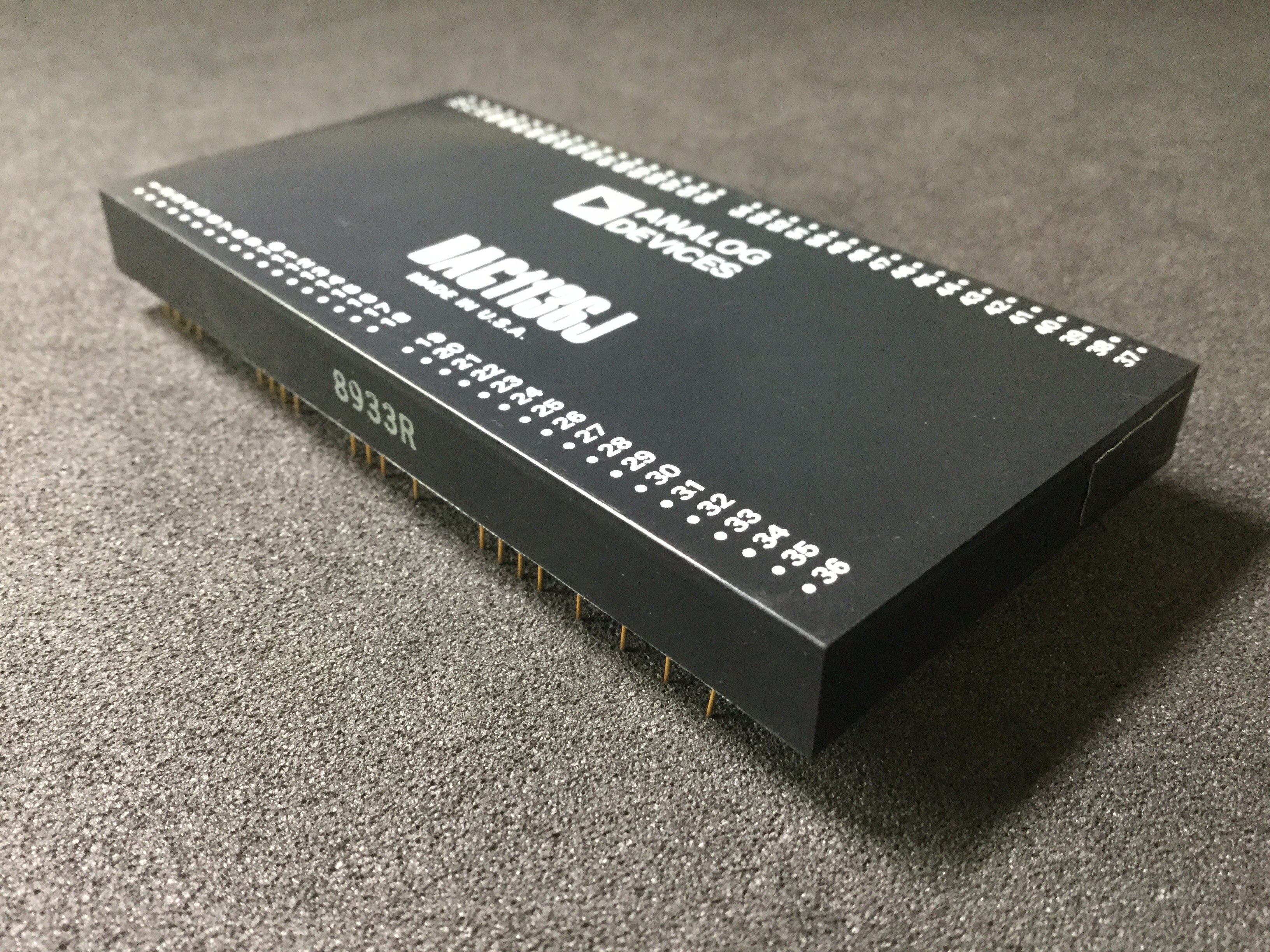 DAC1136J