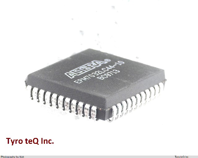 EPM7032LC44-10