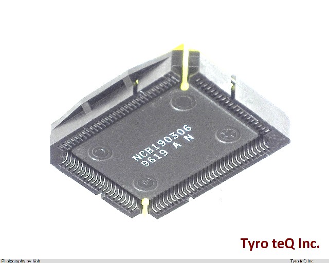 EPM7160EQC100-20