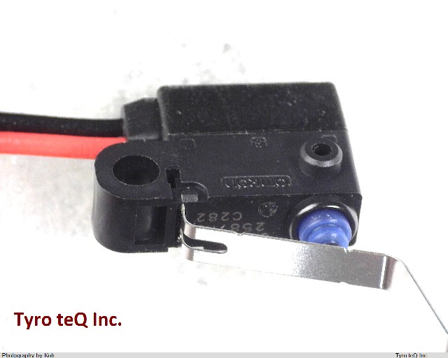 D2HW-C282MR