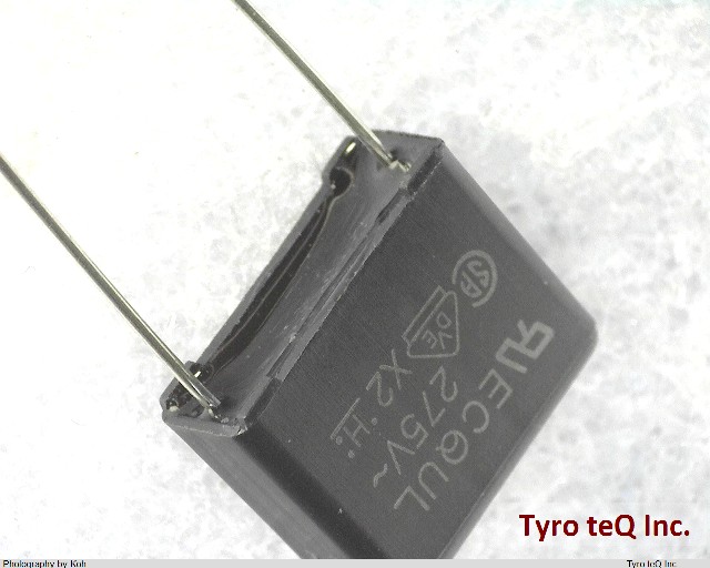 ECQU2A333ML