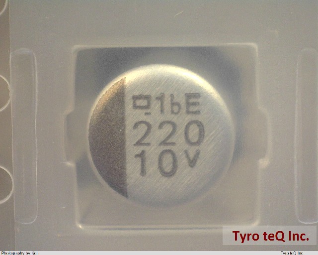 EMVE100AD221MF80G