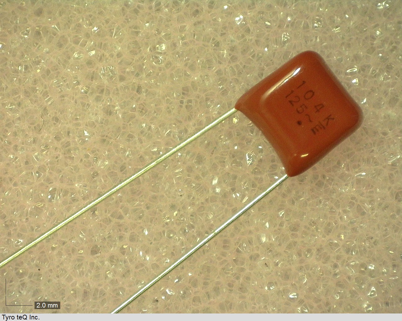 ECQE1A104KF