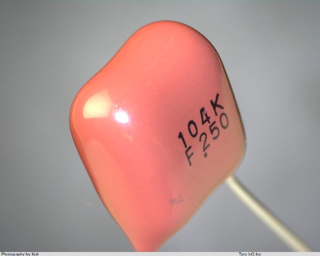 ECQE2104KB