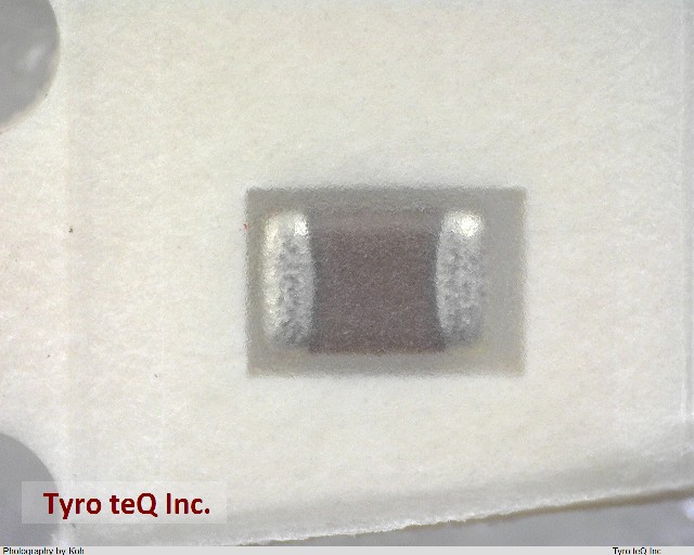GRM219R71E105KA88D