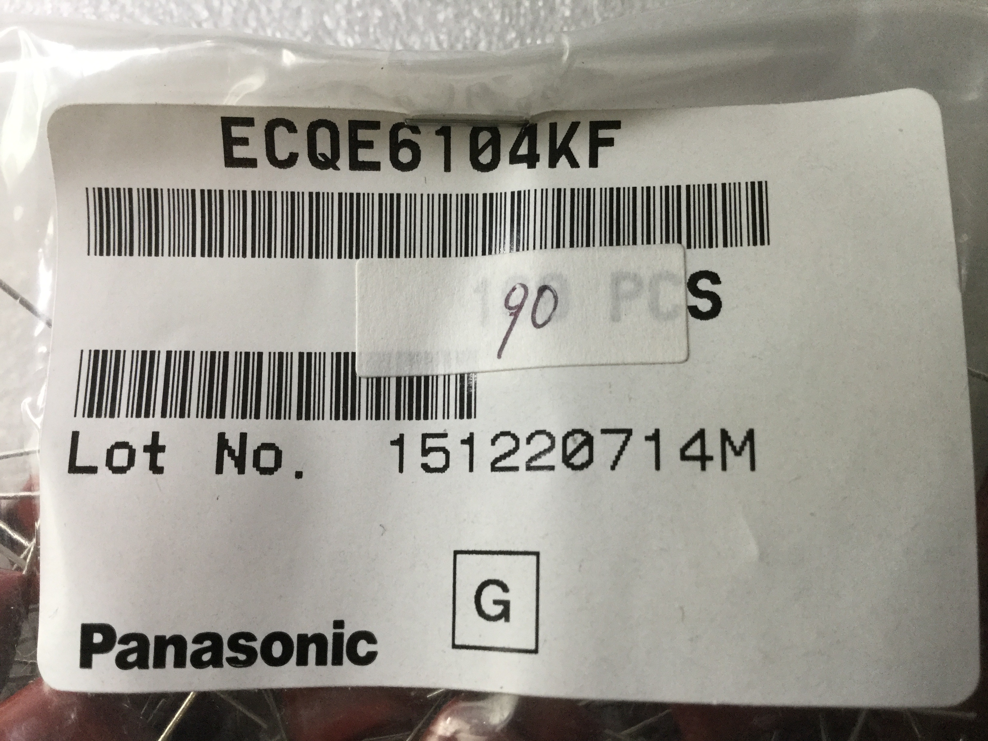 ECQE6104KF