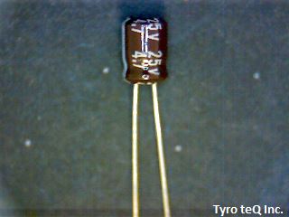 EKRE250ELL4R7MD05D