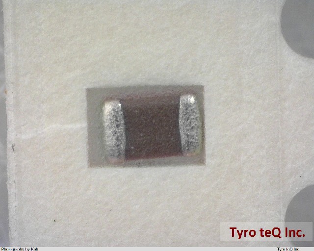 GRM219R71E105KA88D