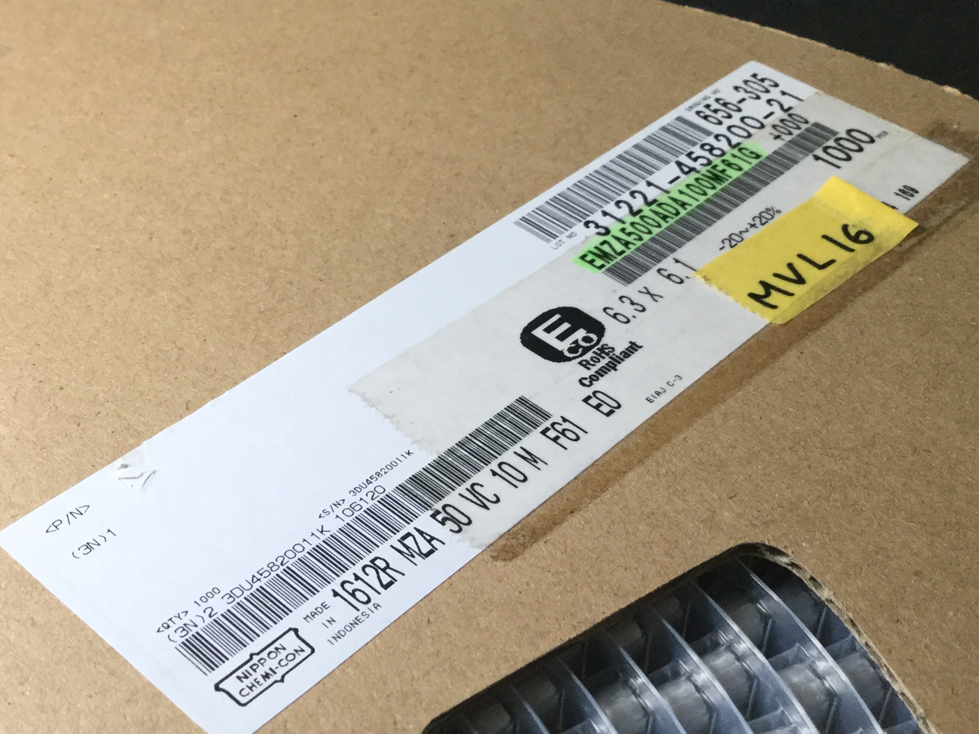 EMZA500ADA100MF61G