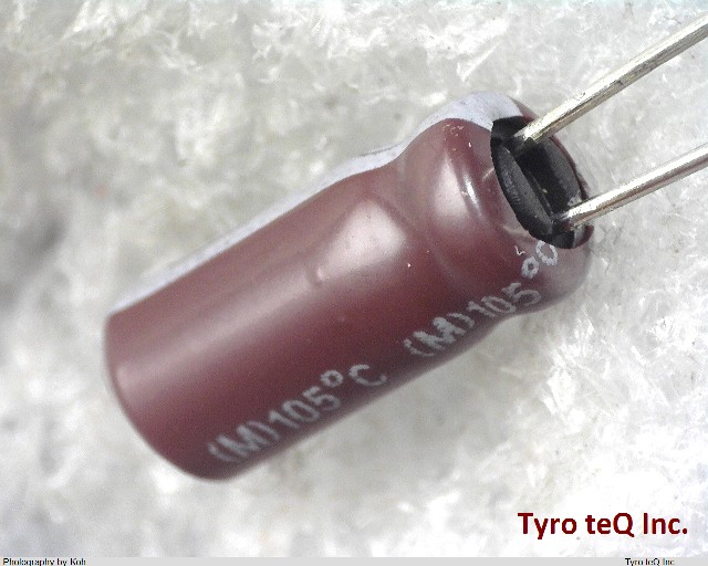 EKMG500ELL1R0ME11D