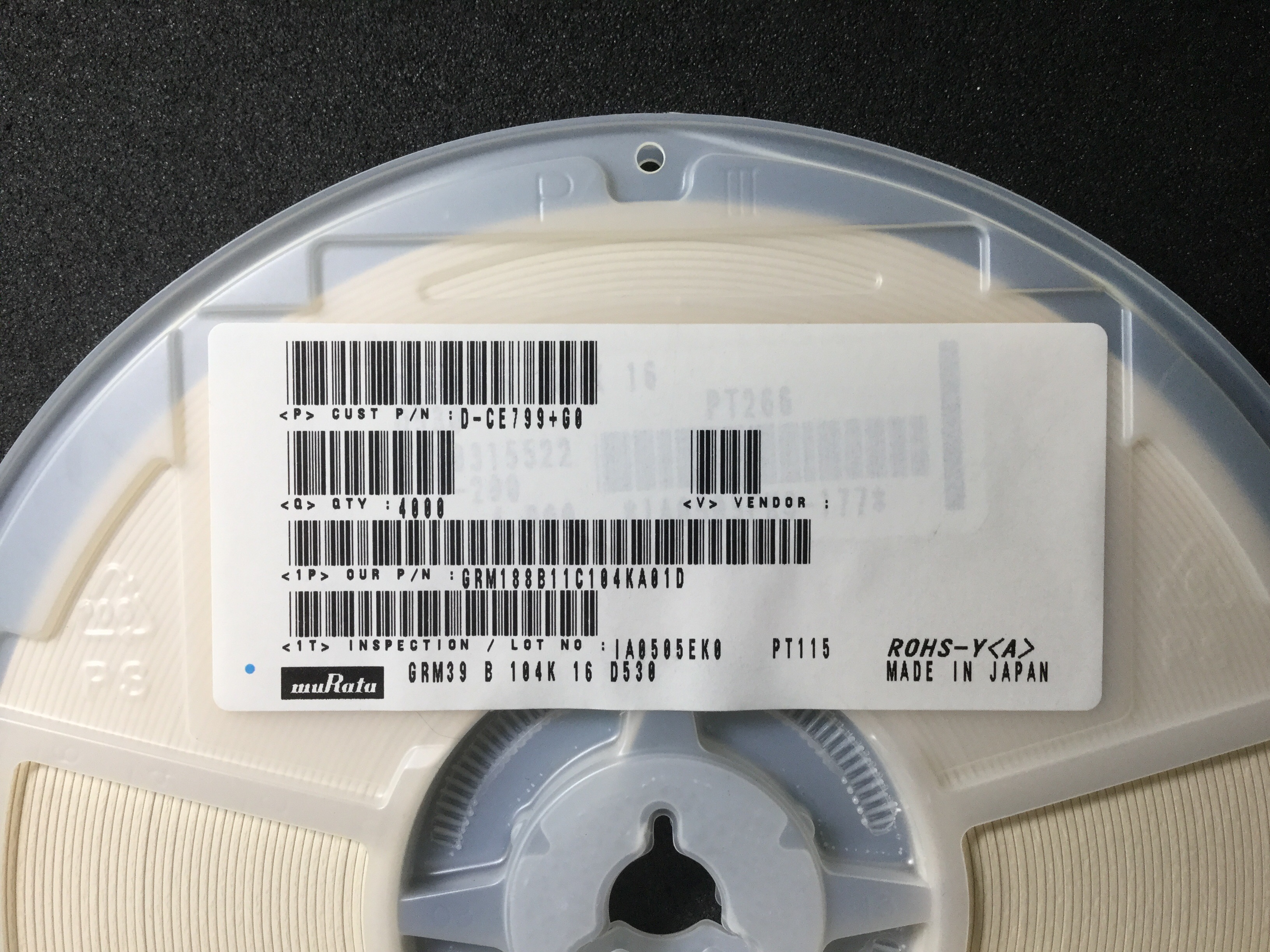 GRM188B11C104KA01D