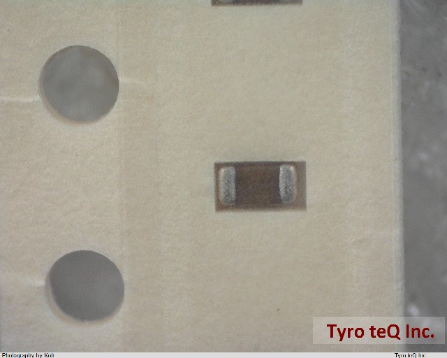 GRM188R71E103KA01D