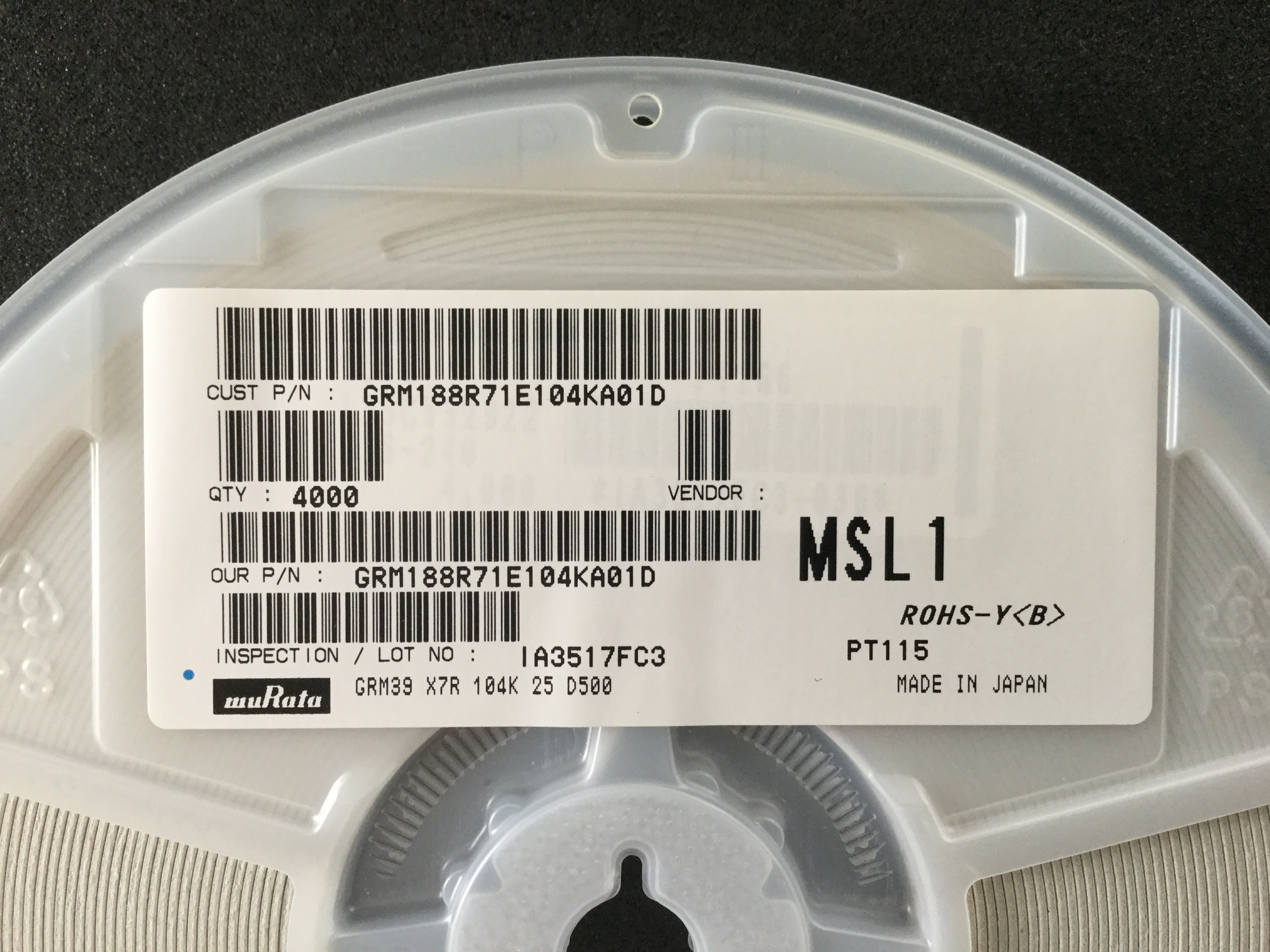 GRM188R71E104KA01D