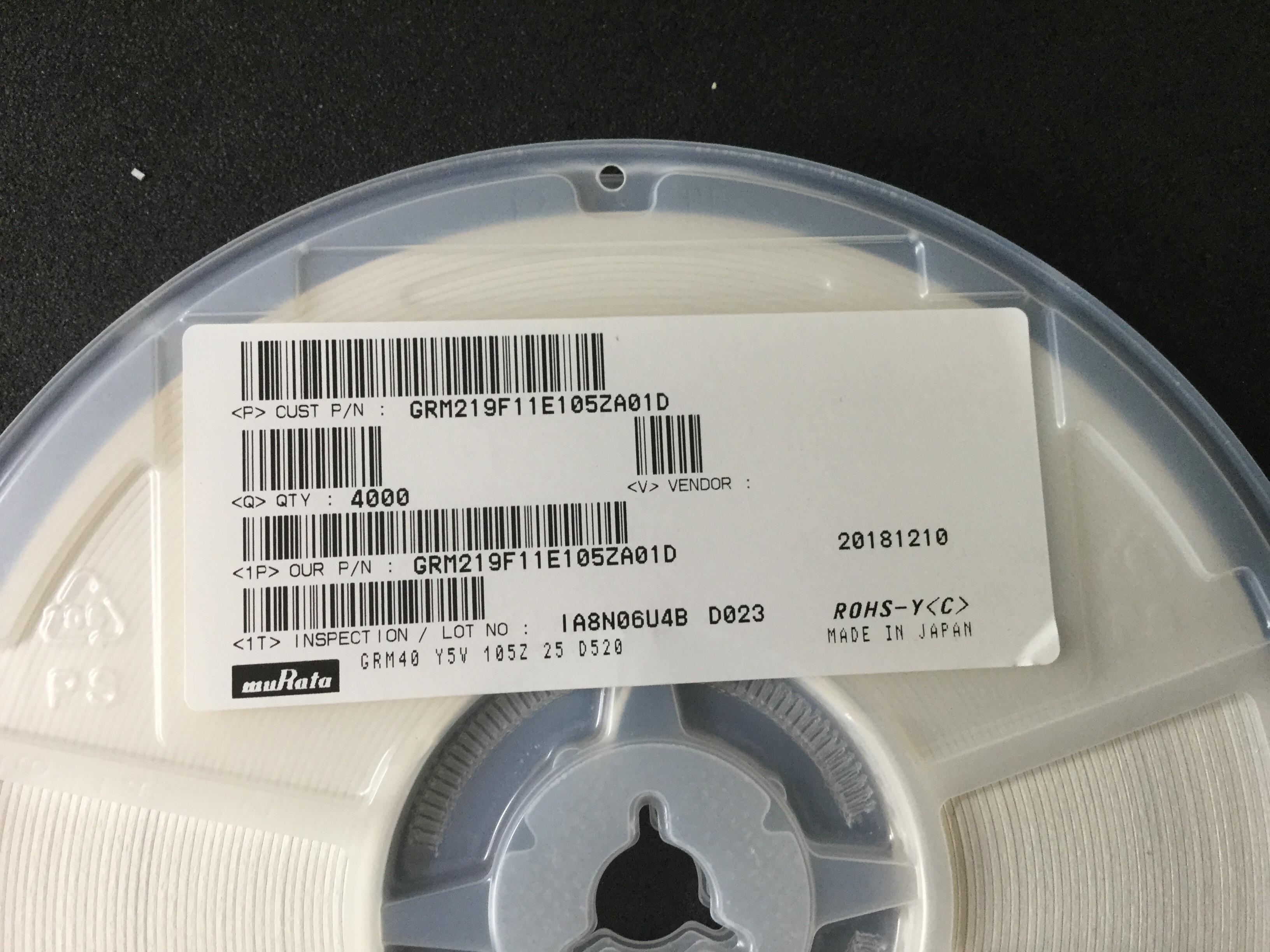 GRM219F11E105ZA01D