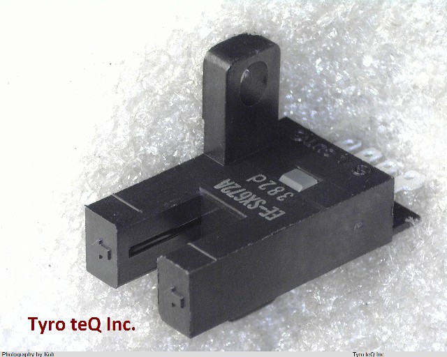 EE-SX672A
