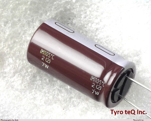 EKMG201ELL221MMP1S