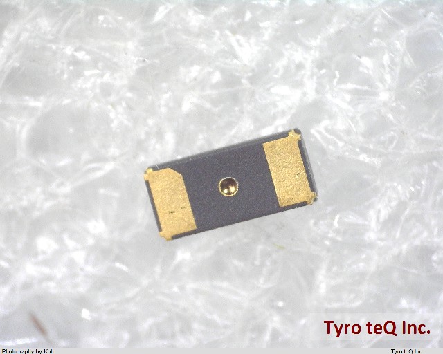FC-135 32.7680KA-AG0
