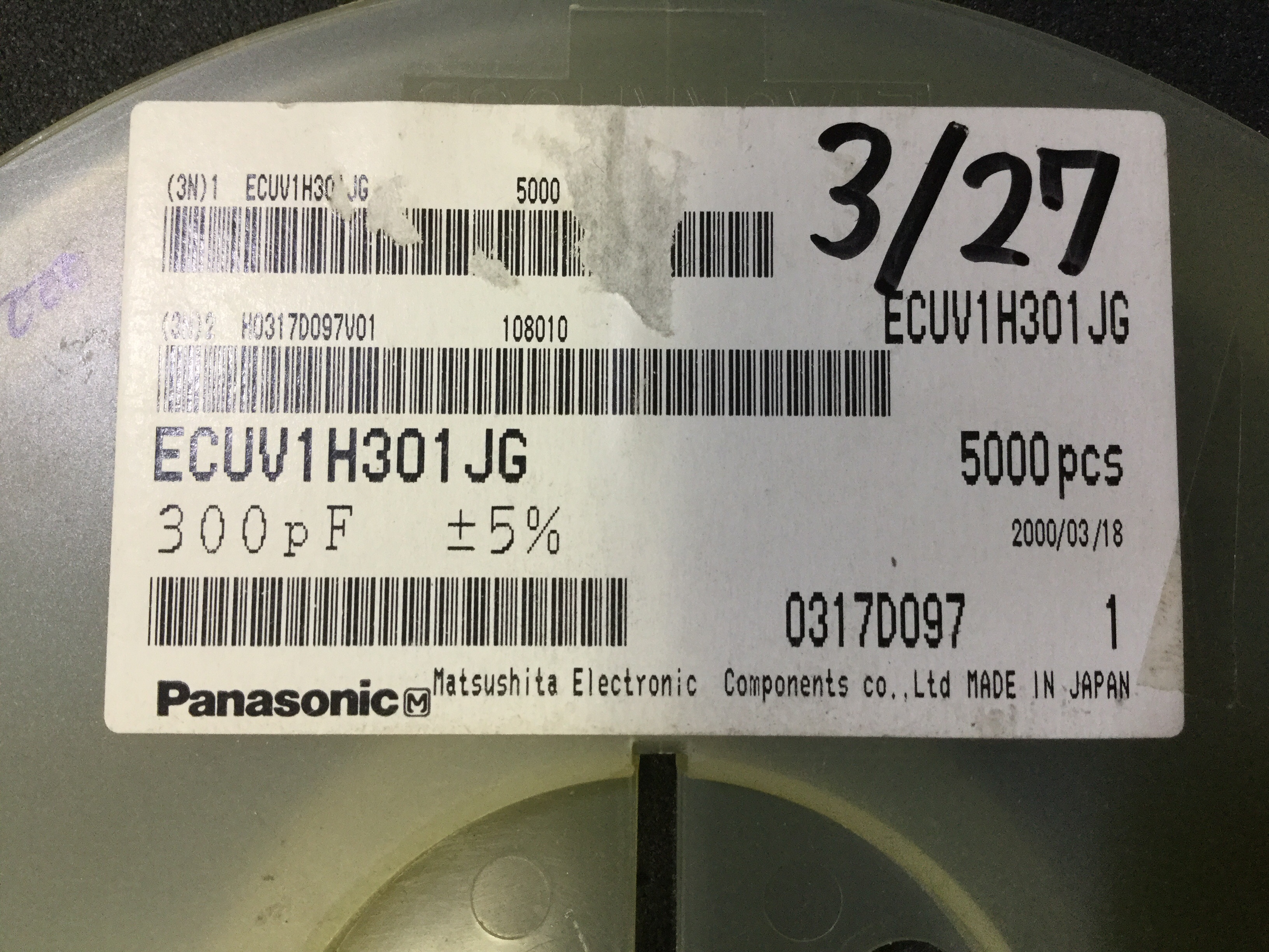 ECUV1H301JG