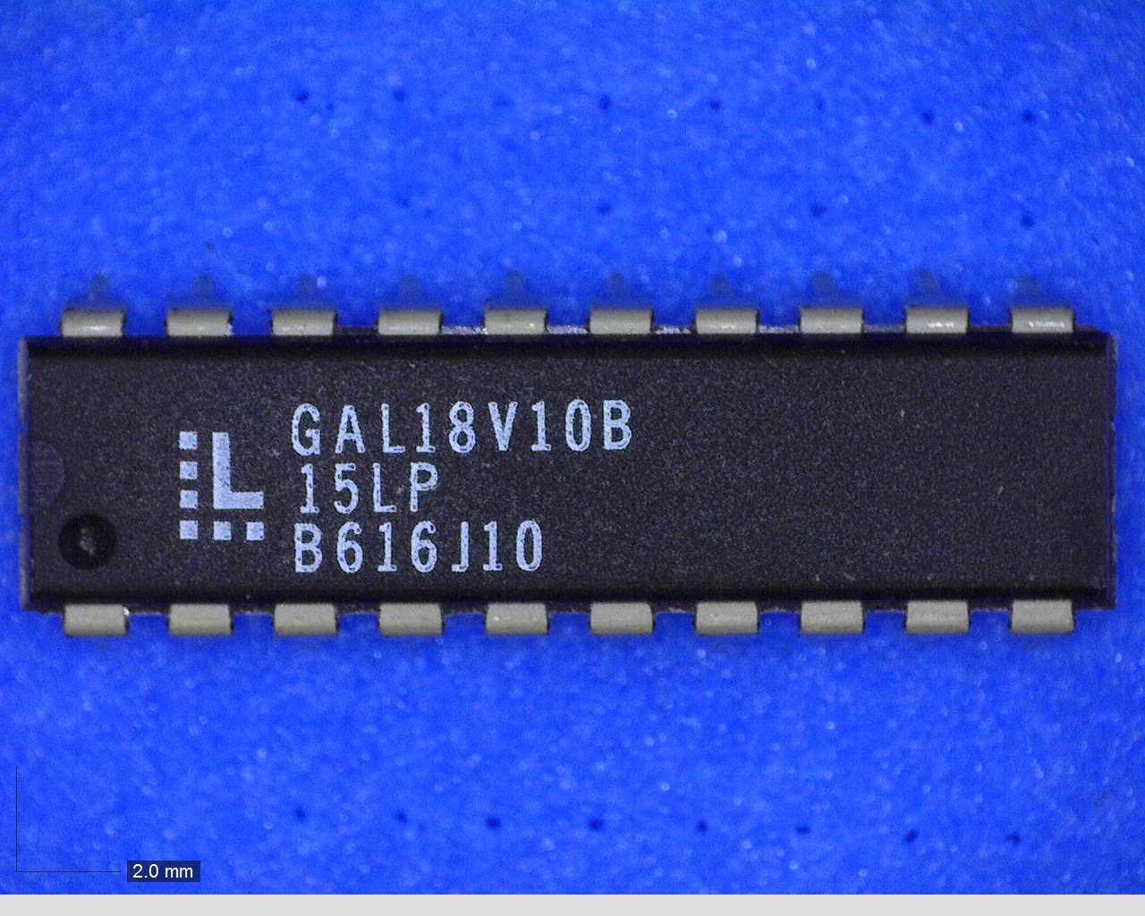 GAL18V10B-15LP