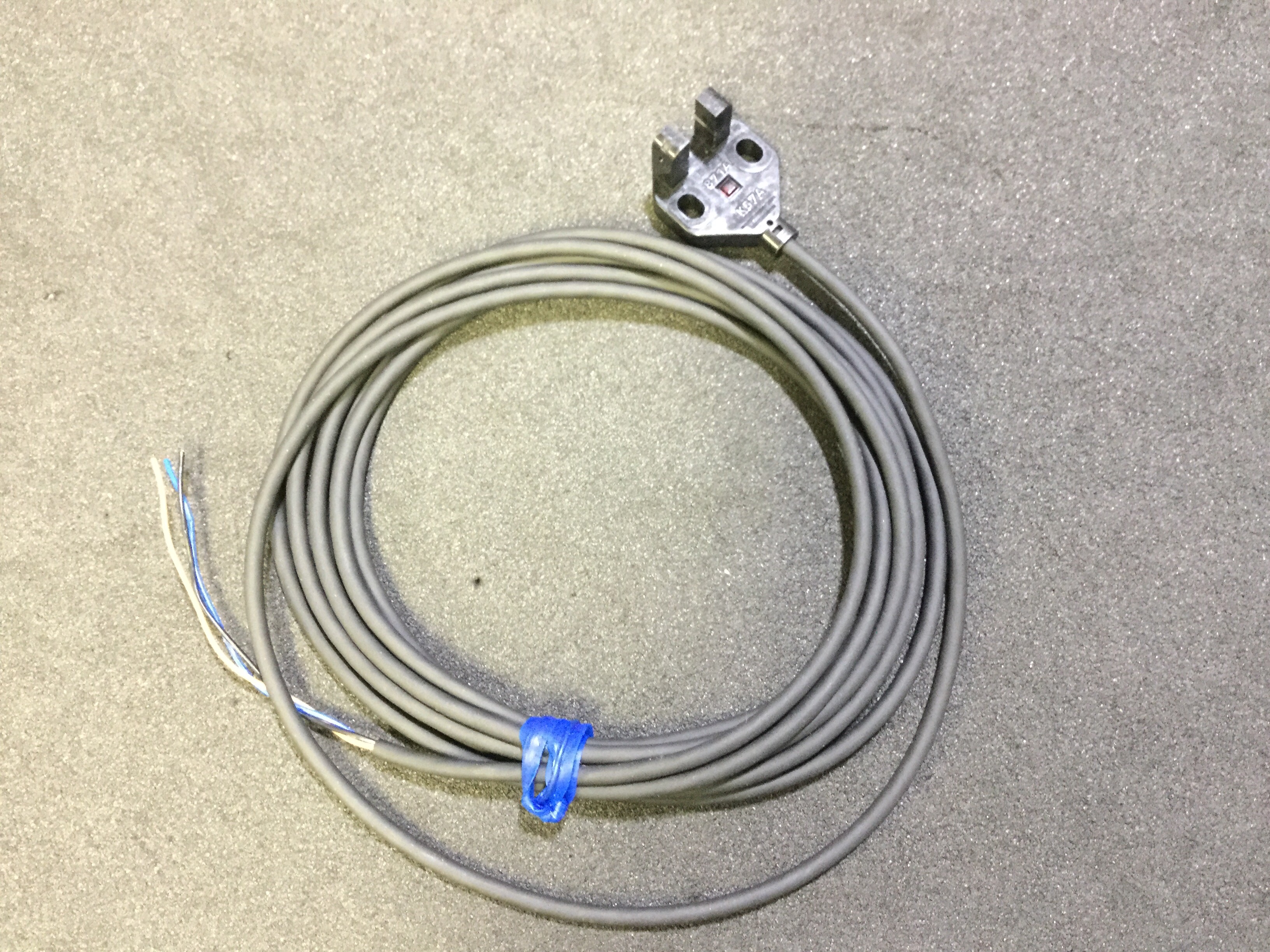 EE-SX871A