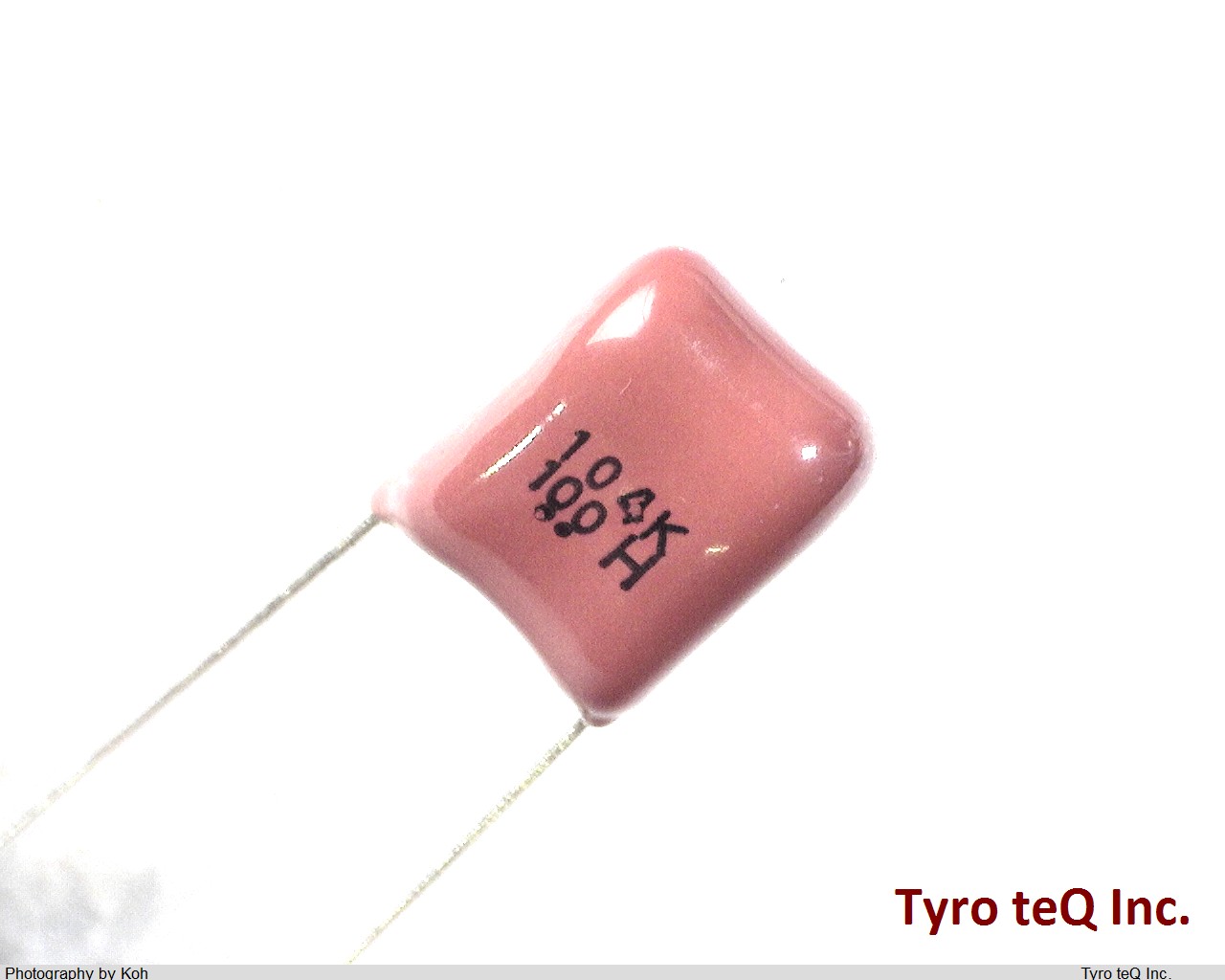 ECQE1104KF