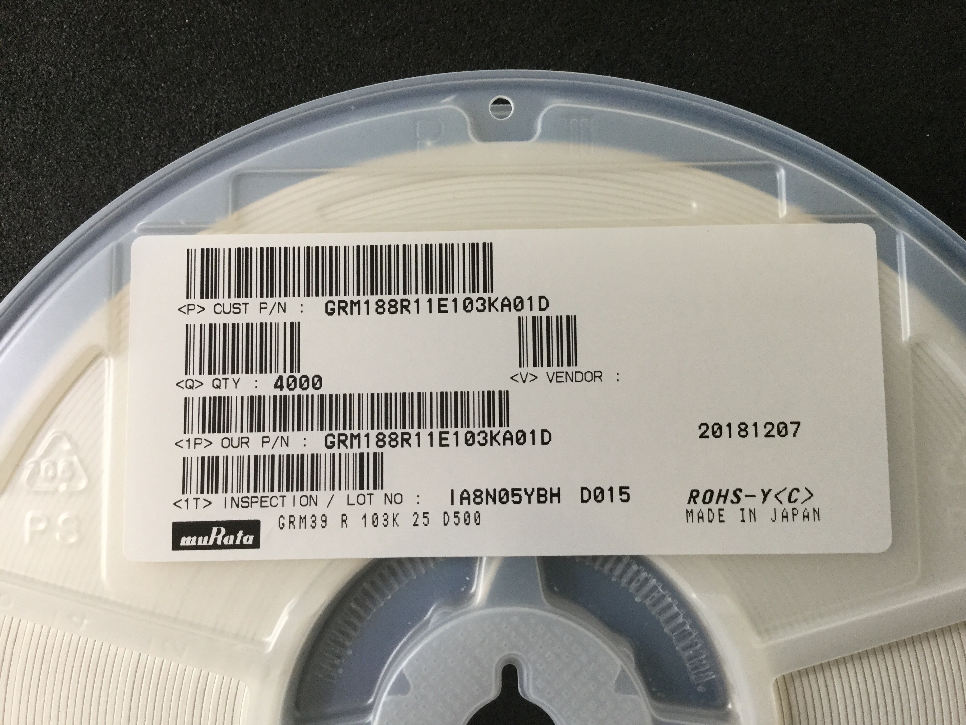 GRM188R11E103KA01D