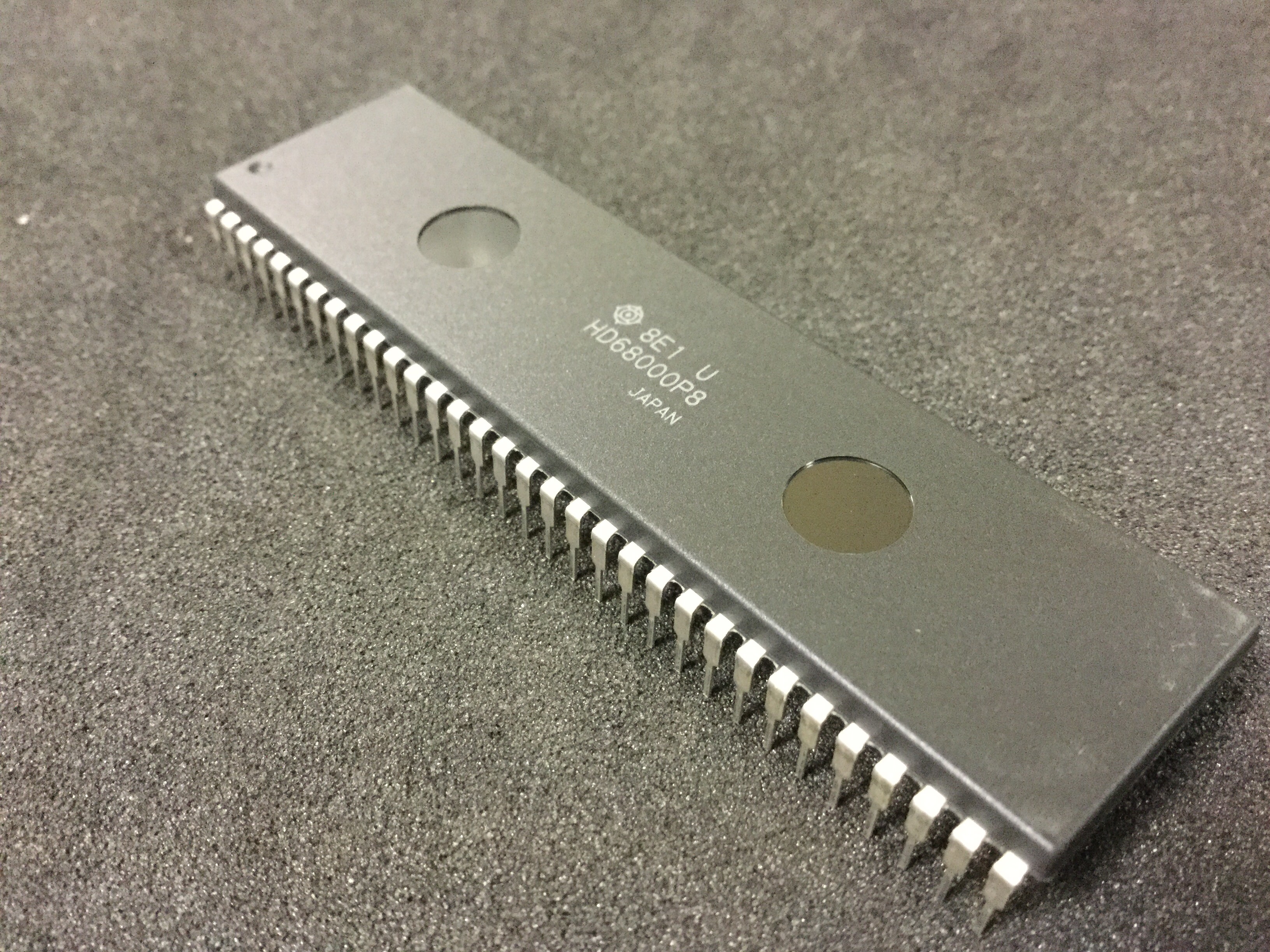 HD68000P8
