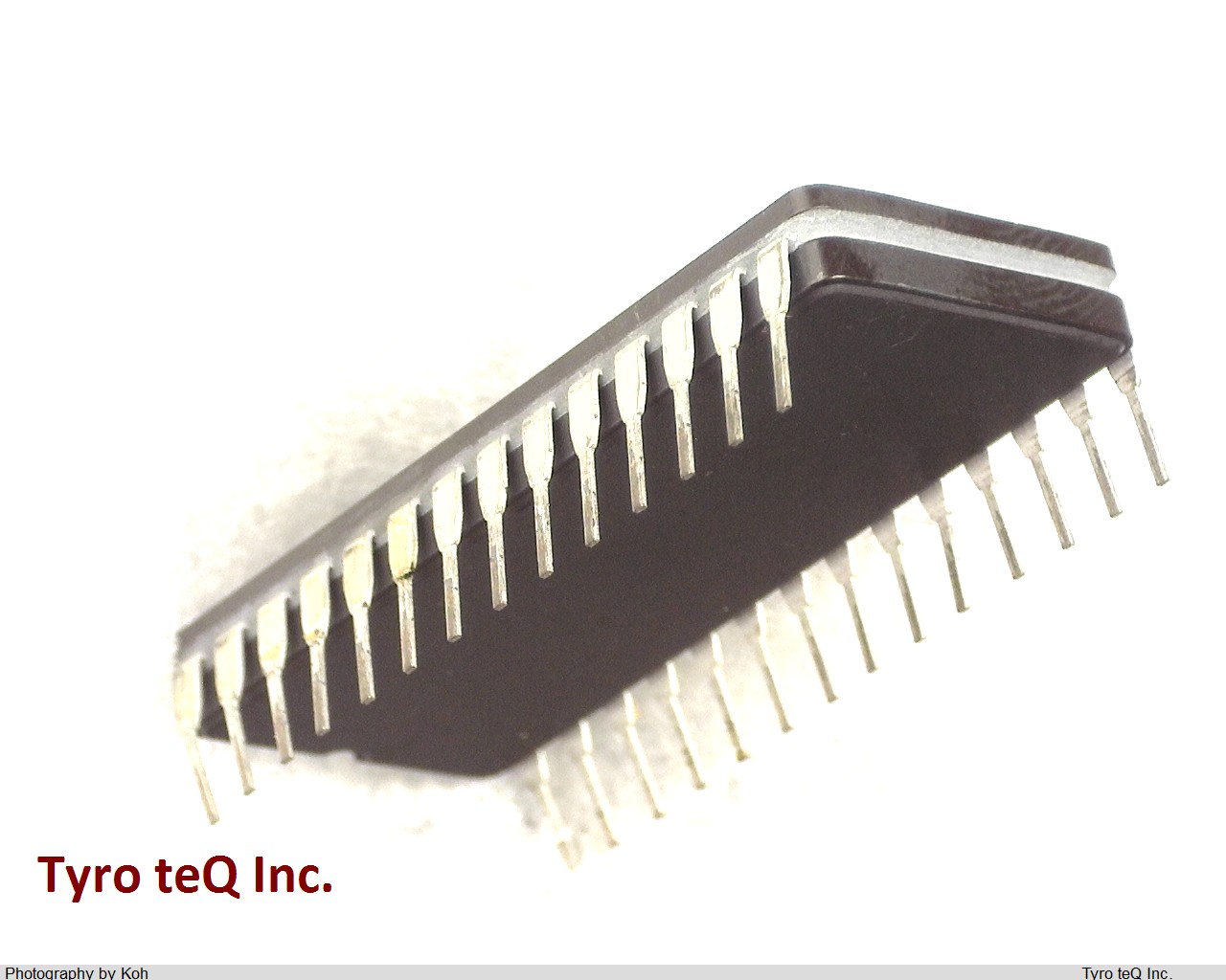 HN27C256AG-10