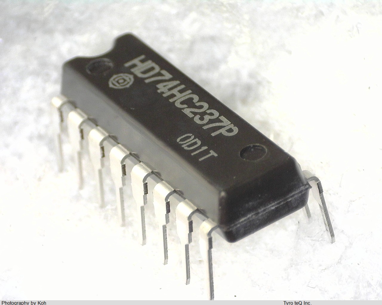 HD74HC237P