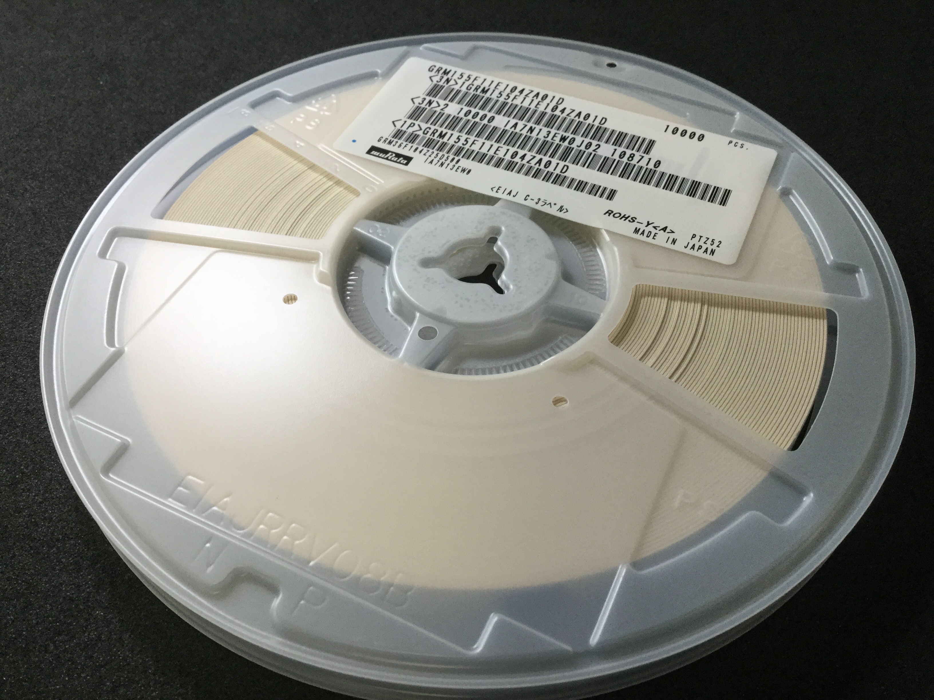 GRM155F11E104ZA01D