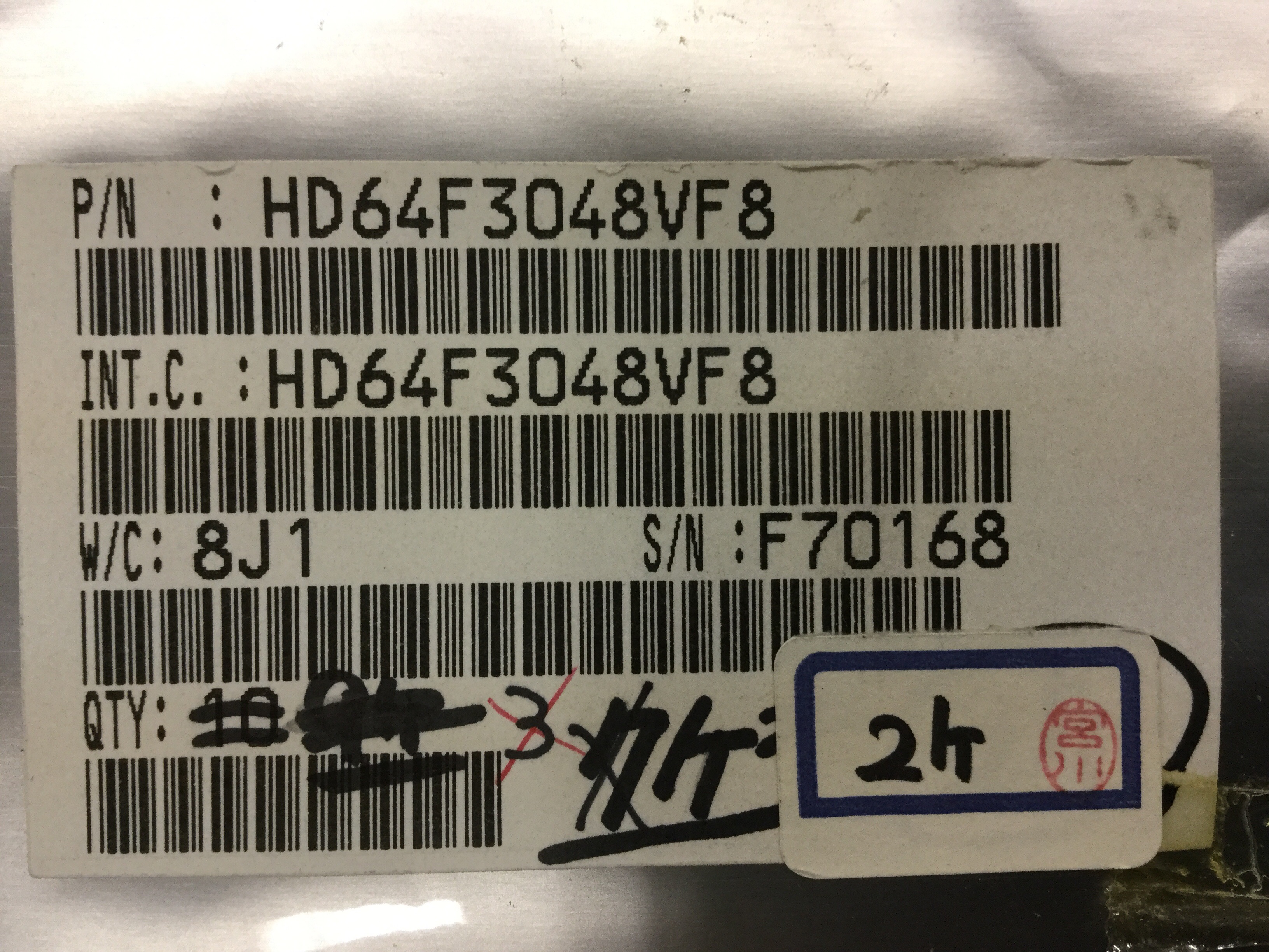 HD64F3048VF8
