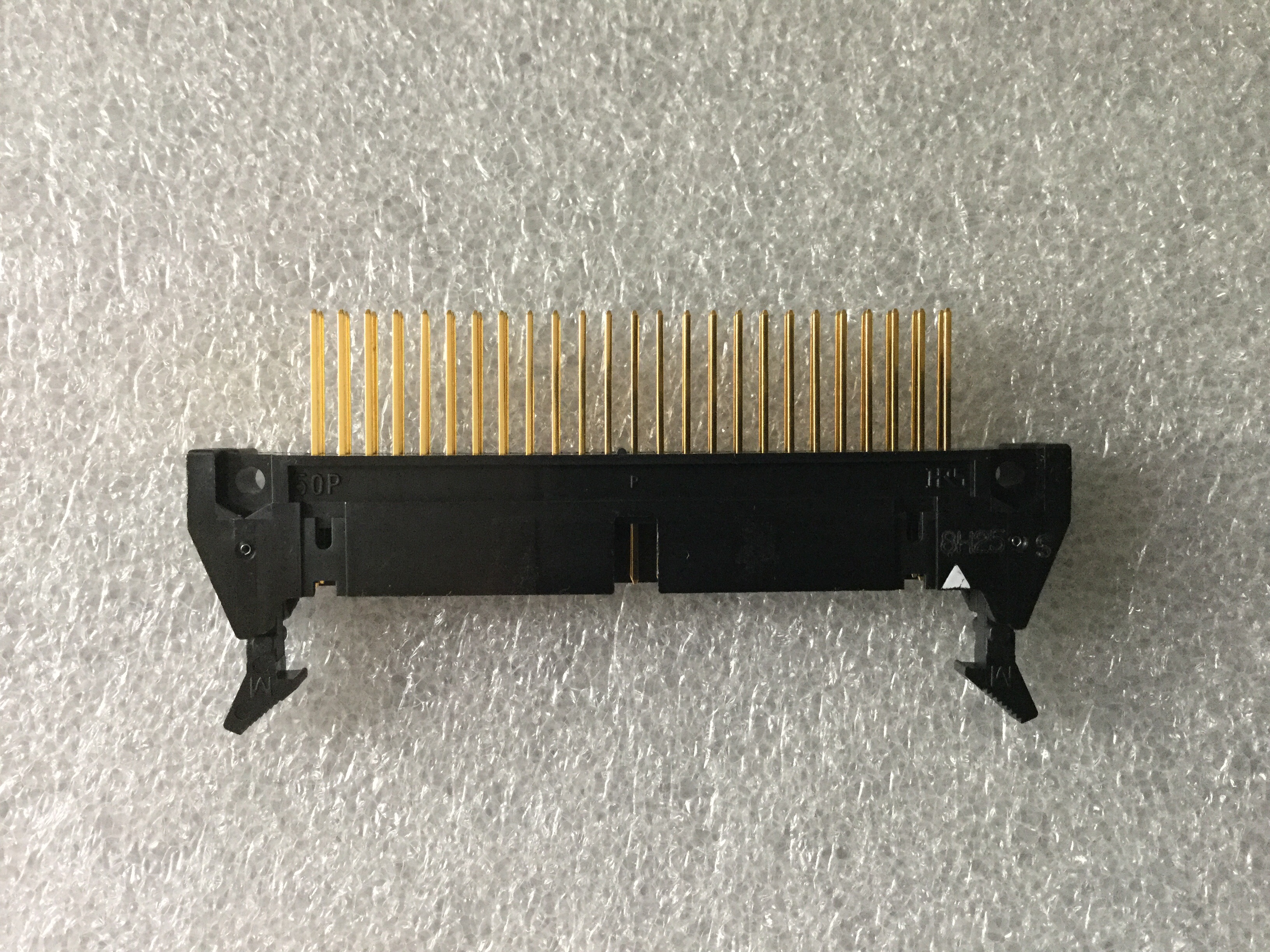 HIF3BB-50P-2.54W