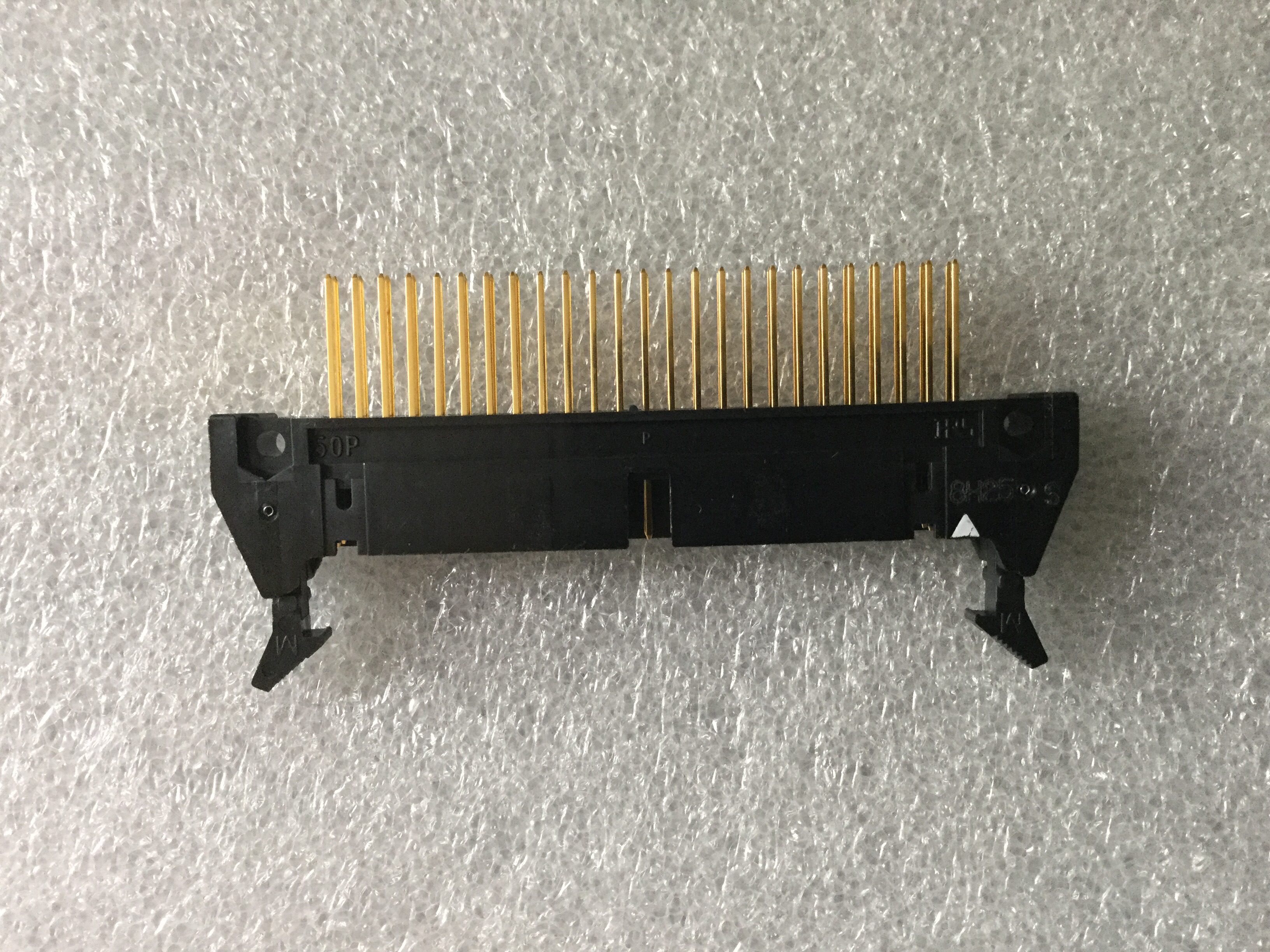 HIF3BB-50P-2.54W