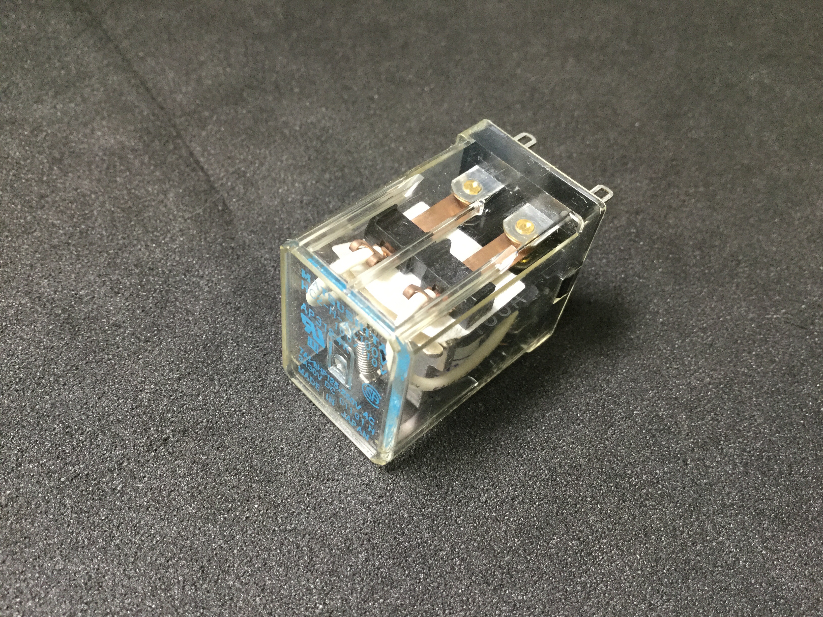 HC2-H-AC100V