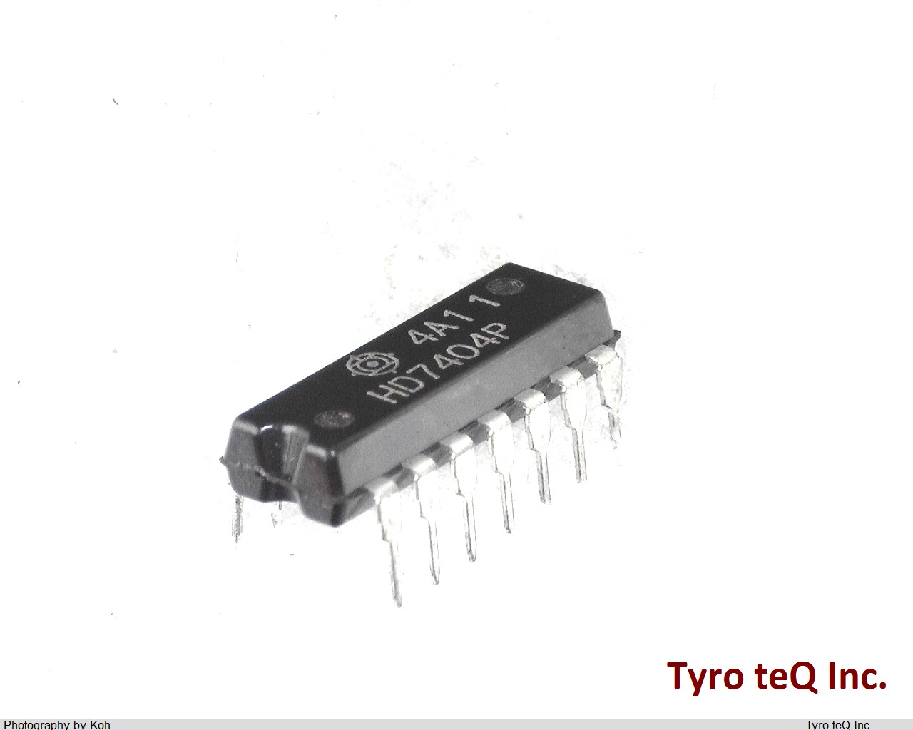 HD7404P