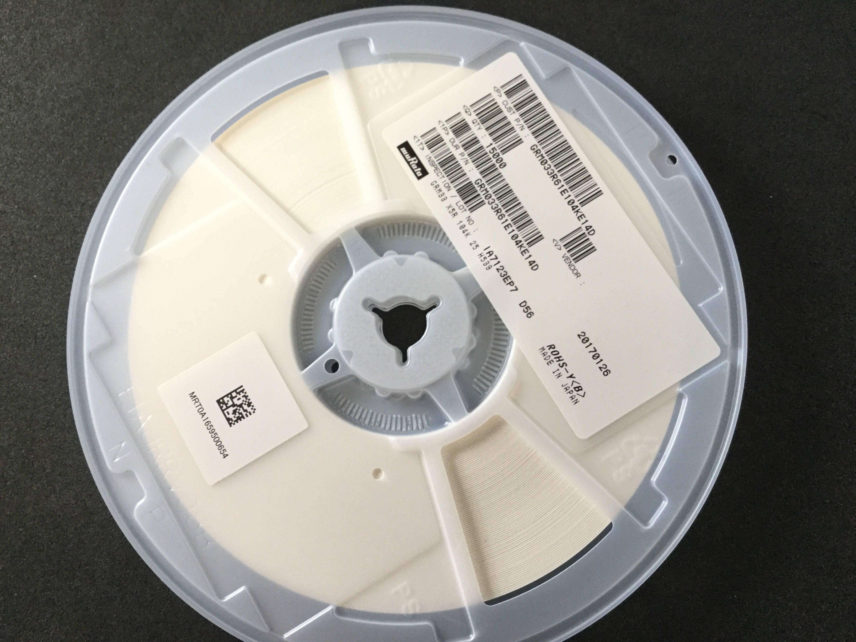 GRM033R61E104KE14D