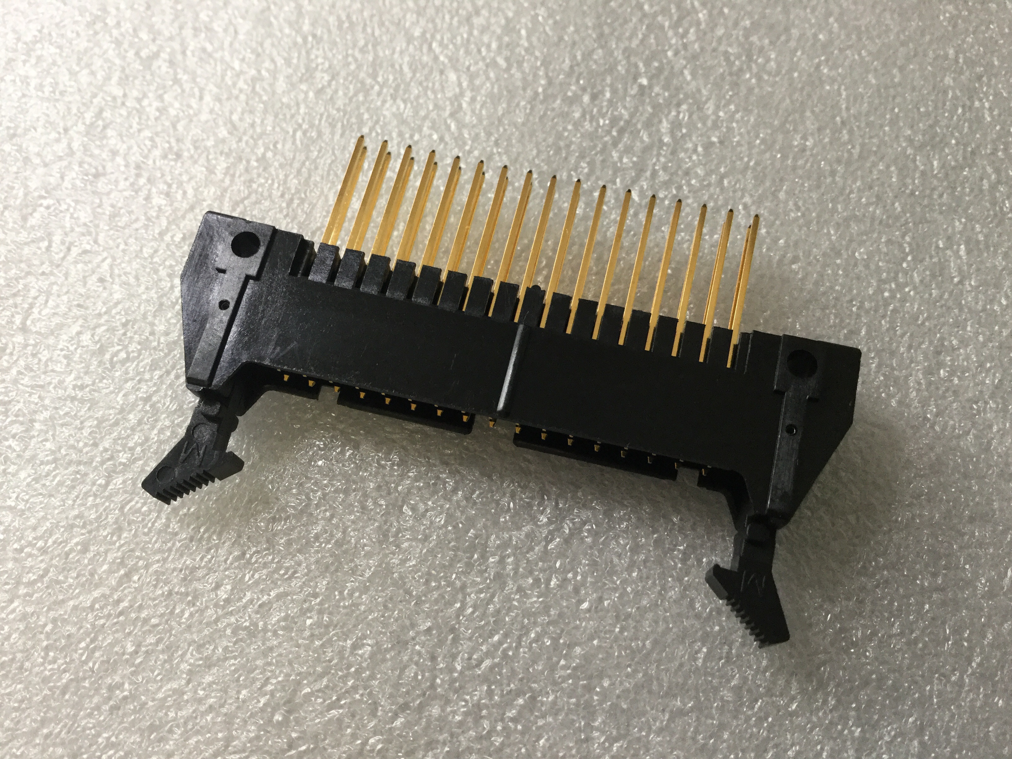 HIF3BA-34P-2.54W
