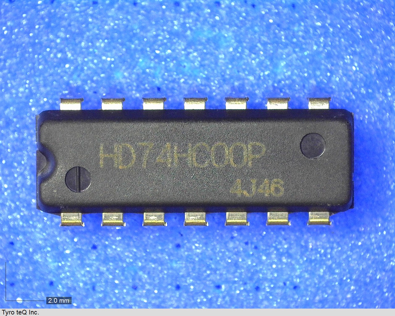 HD74HC00P