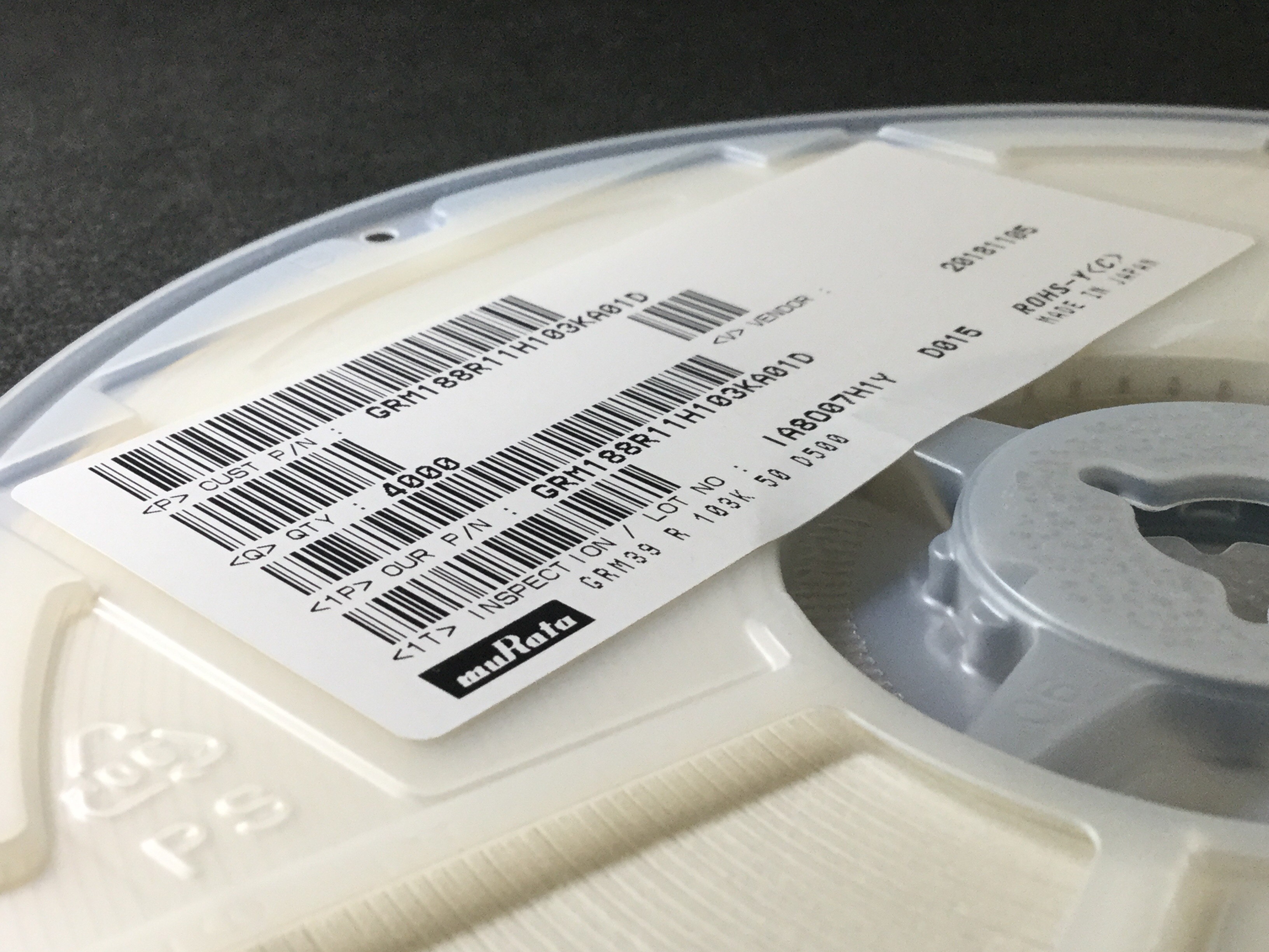 GRM188R11E103KA01D