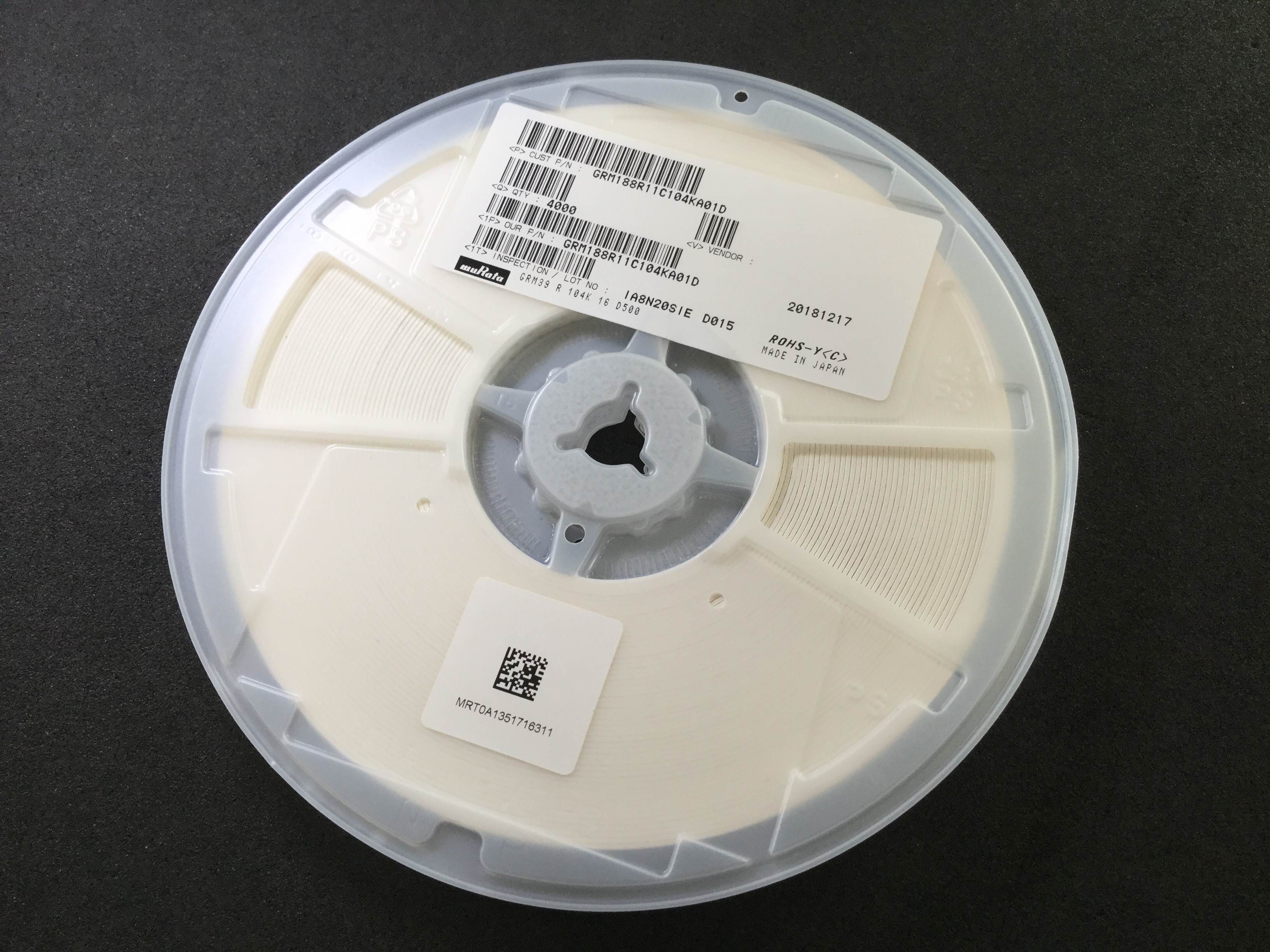 GRM188R11C104KA01D