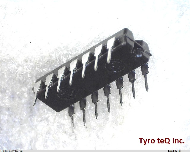 HD74LS136P