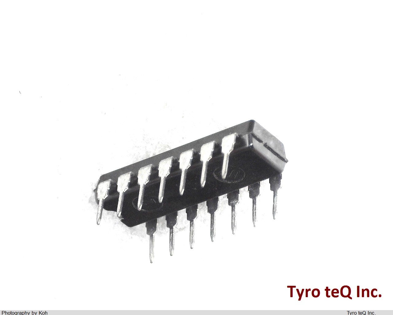 HD7404P