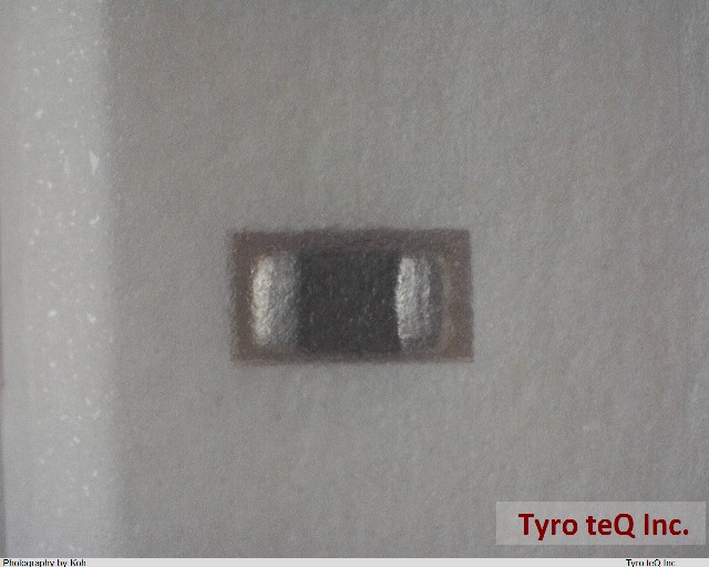 GRM155F11E104ZA01D