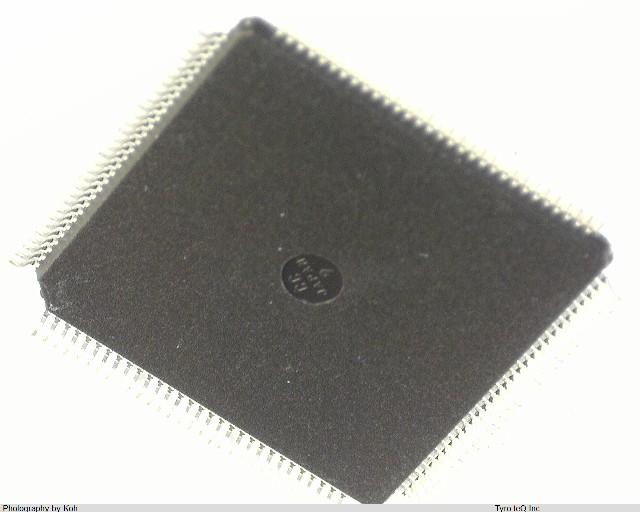 HD64F2215TE16V