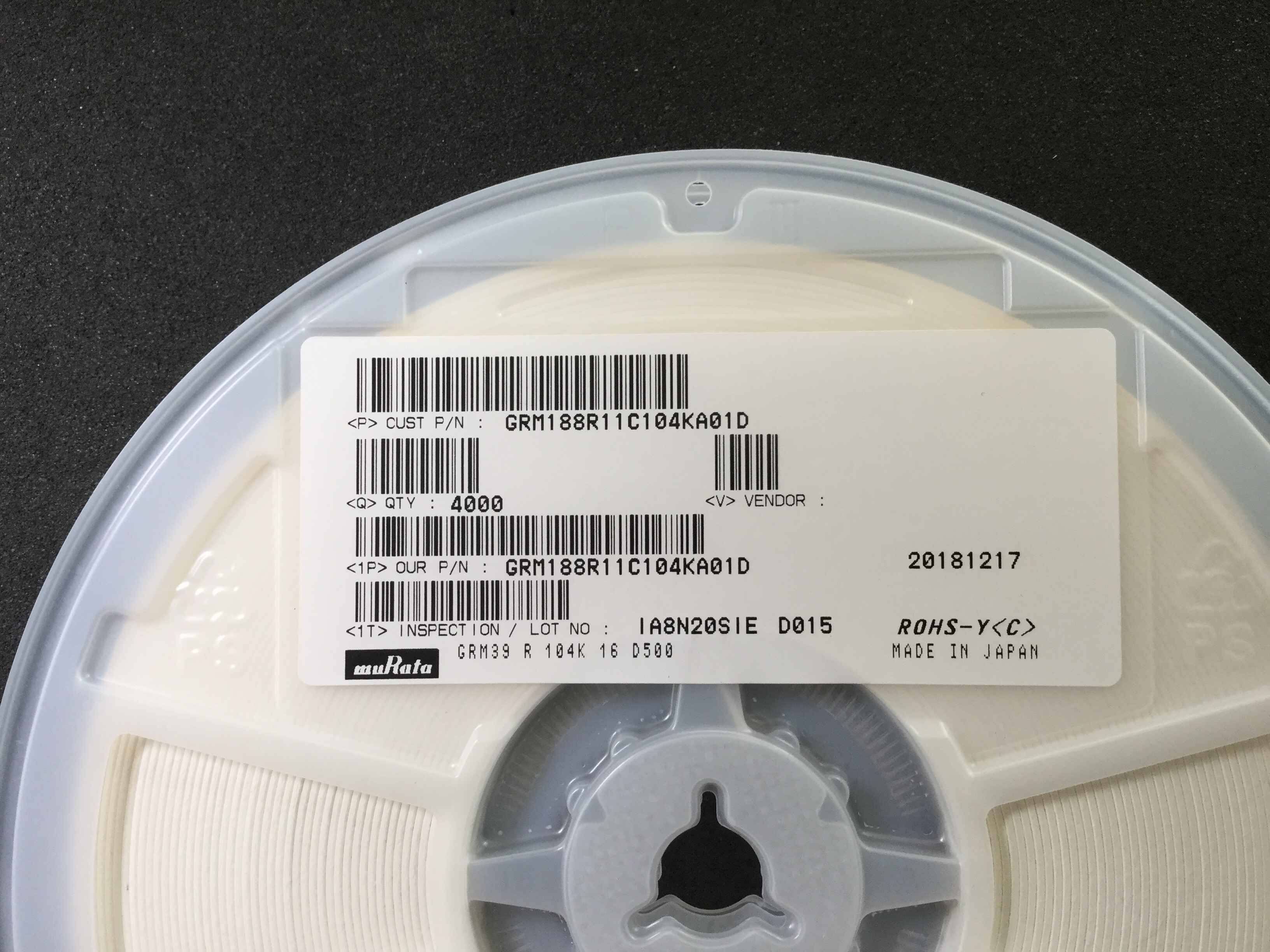 GRM188R11C104KA01D