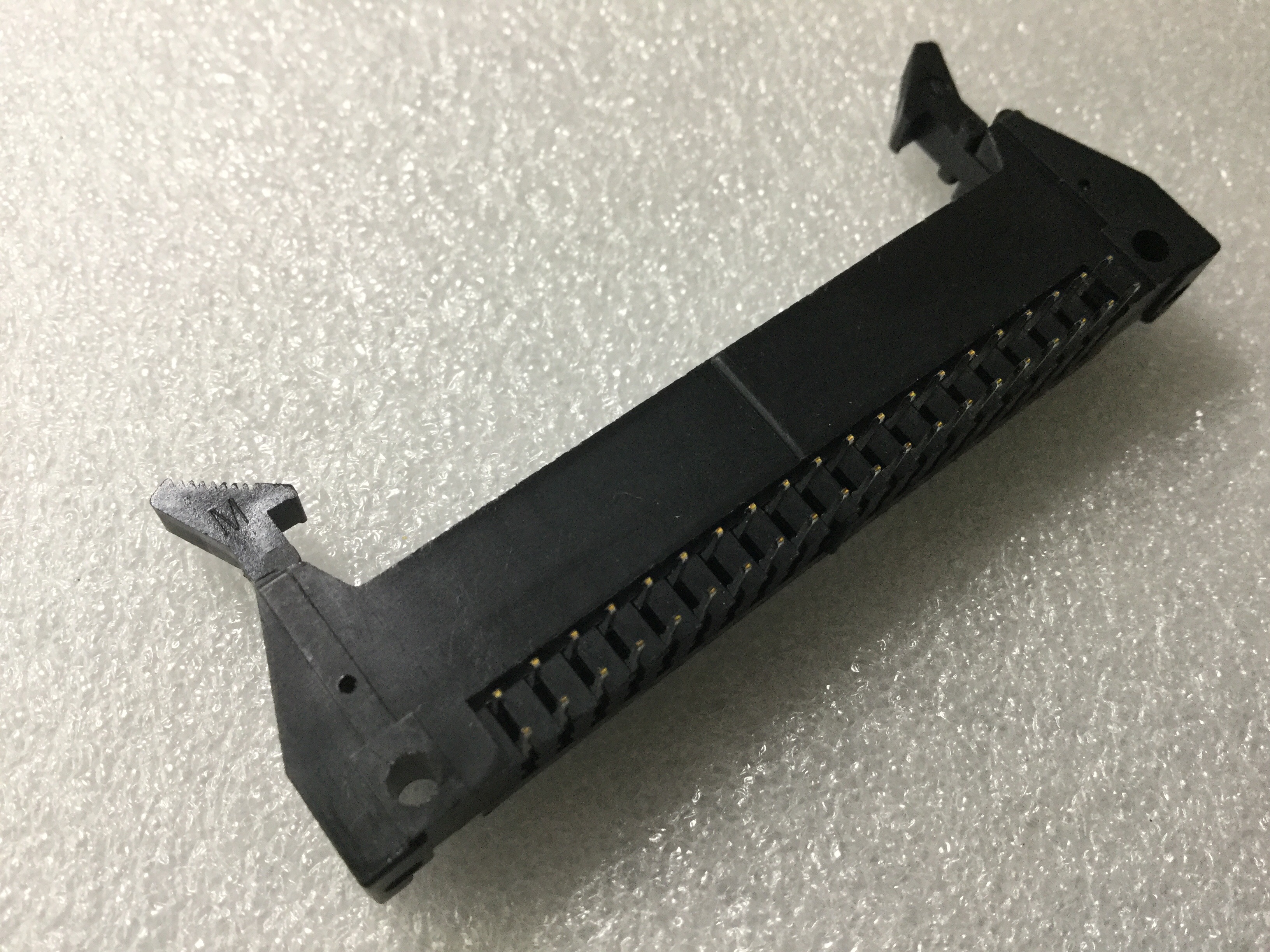 HIF3BA-40PA-2.54DS