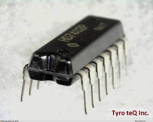HD7402P